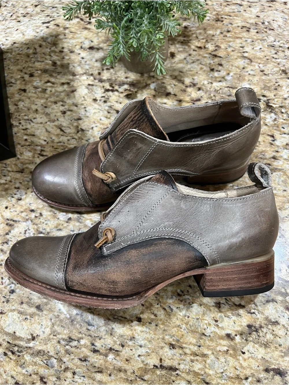 Freebird Mabel Leather Distressed Grey/Brown Western Slip-on Oxford Loafers 9